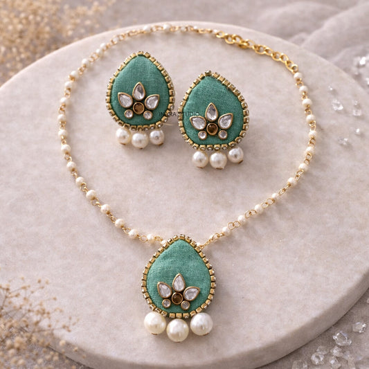 GREEN FABRIC TEARDROP KUNDAN NECKLACE SET WITH PEARL DROP