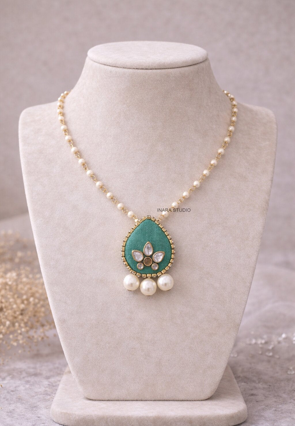 GREEN FABRIC TEARDROP KUNDAN NECKLACE SET WITH PEARL DROP