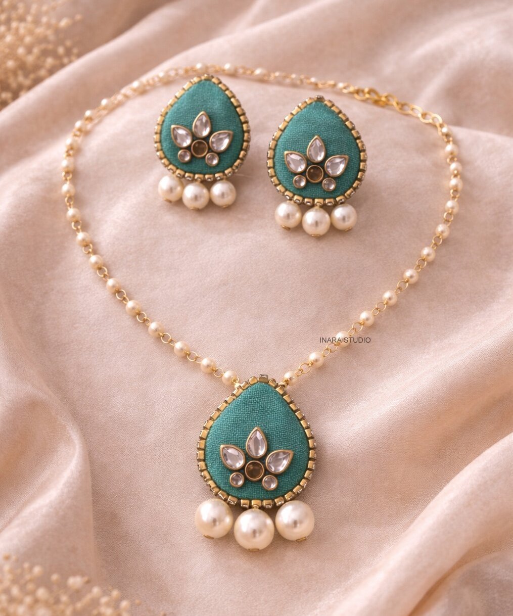 GREEN FABRIC TEARDROP KUNDAN NECKLACE SET WITH PEARL DROP