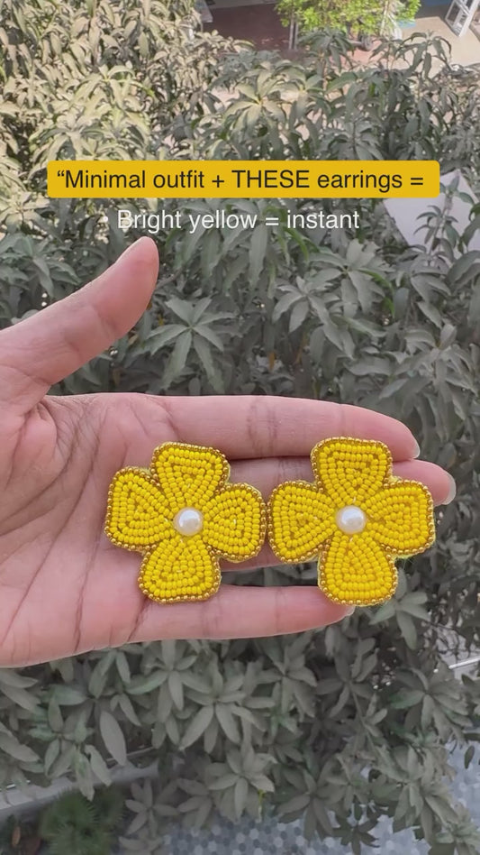SUNFLOWER BLOOM BEADED STUD EARRINGS